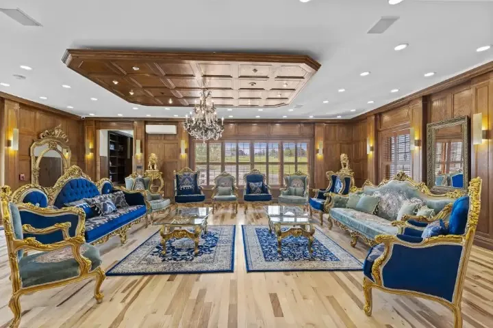 The Oak Room sitting area